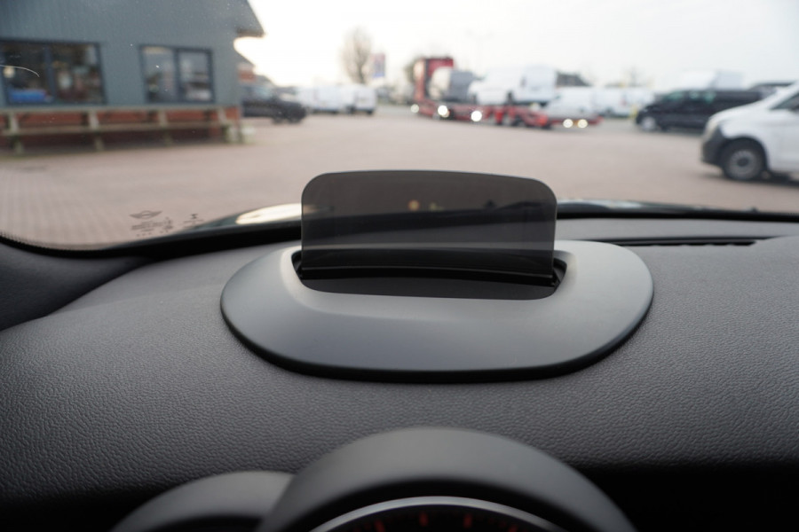 MINI Mini 2.0 232PK John Cooper Works Chili Automaat Nr. V248 |  Airco | Adaptive Cruise | Navi | Panorama dak