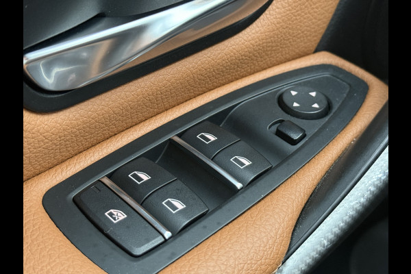 BMW 3-serie 320i M Sport Edition 184PK Automaat | Lederen sportstoelen | Head-up | Camera | Full LED