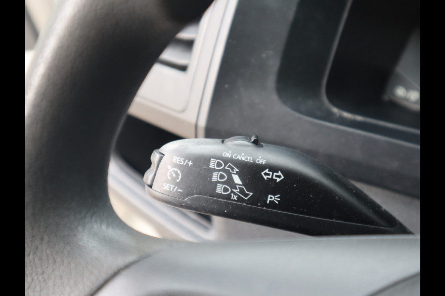 Volkswagen Transporter 2.0 TDI 150pk Euro 6 Automaat L2 Lang - Bw Inrichting - Trekhaak - Camera - Cruise