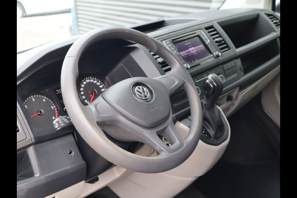 Volkswagen Transporter 2.0 TDI 150pk Euro 6 Automaat L2 Lang - Bw Inrichting - Trekhaak - Camera - Cruise