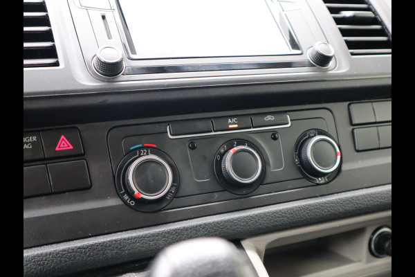 Volkswagen Transporter 2.0 TDI 150pk Euro 6 Automaat L2 Lang - Bw Inrichting - Trekhaak - Camera - Cruise