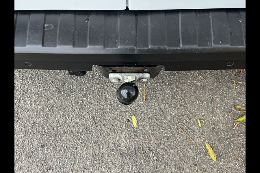 Renault Trafic 2.0 dCi 120pk E6 R-link Lease €238 p/m Airco, Navi, PDC, Trekhaak, Cruise controle, onderhoudshistorie aanwezig