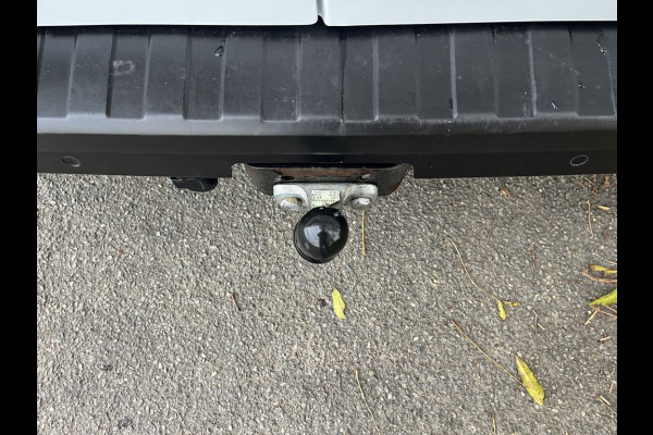 Renault Trafic 2.0 dCi 120pk E6 R-link Lease €238 p/m Airco, Navi, PDC, Trekhaak, Cruise controle, onderhoudshistorie aanwezig