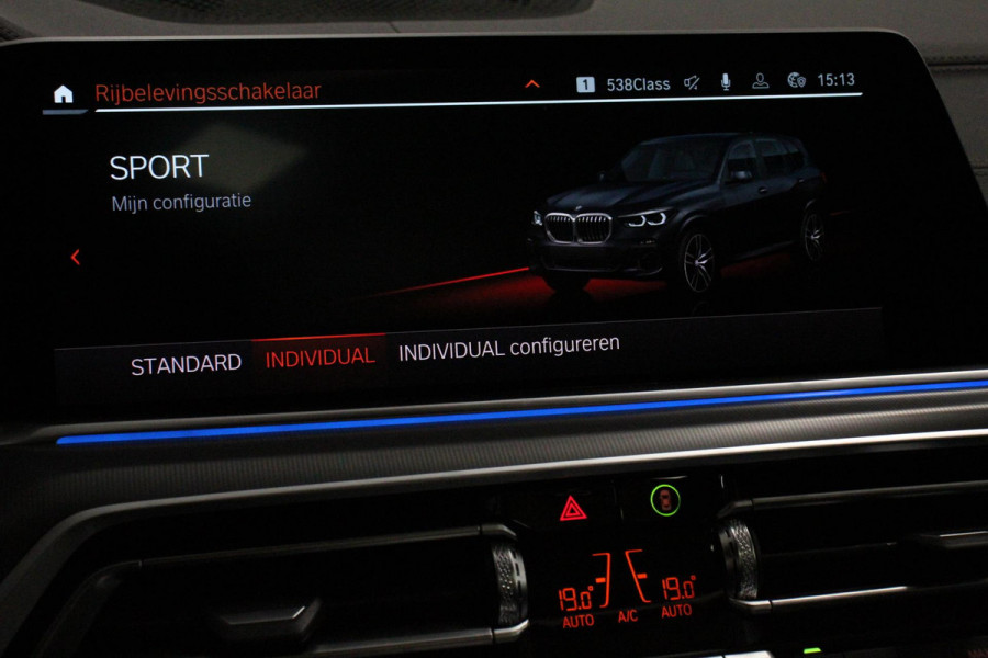 BMW X5 xDrive45e High Executive M-Sport Panorama Dak Head-Up Display Harmon Kardon 21 Inch Lichtmetalen Velgen 360* Camera