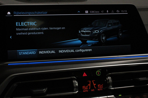 BMW X5 xDrive45e High Executive M-Sport Panorama Dak Head-Up Display Harmon Kardon 21 Inch Lichtmetalen Velgen 360* Camera