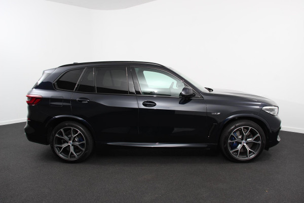 BMW X5 xDrive45e High Executive M-Sport Panorama Dak Head-Up Display Harmon Kardon 21 Inch Lichtmetalen Velgen 360* Camera