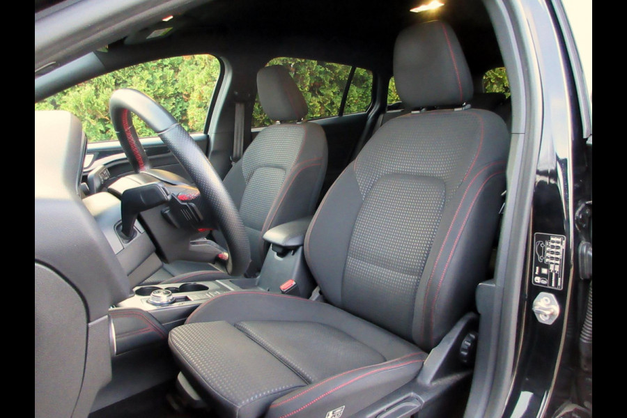 Ford FOCUS Wagon 1.5 EcoBoost ST Line X Business Automaat