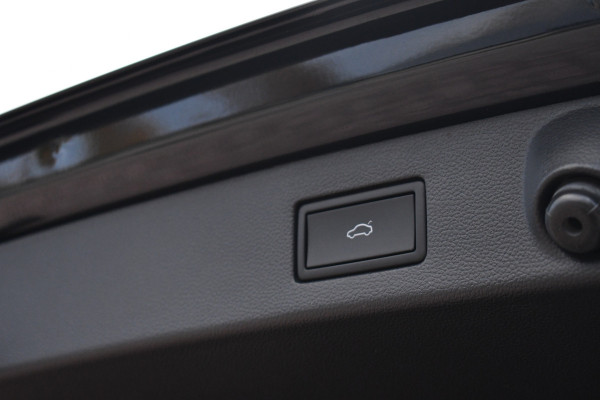 Volkswagen Arteon Shooting Brake 1.4 TSI eHybrid R-Line Pano Trekh ACC Massage DDC Standk 19inch