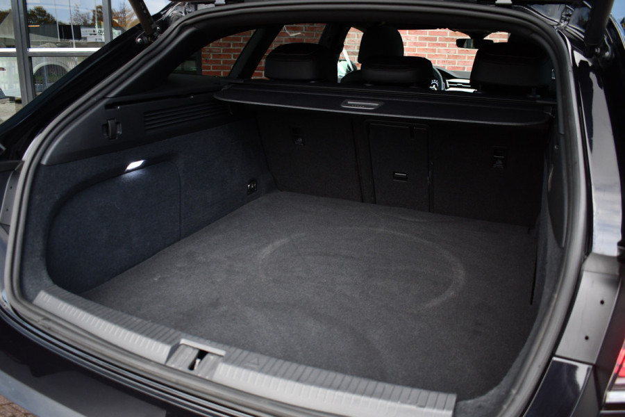 Volkswagen Arteon Shooting Brake 1.4 TSI eHybrid R-Line Pano Trekh ACC Massage DDC Standk 19inch