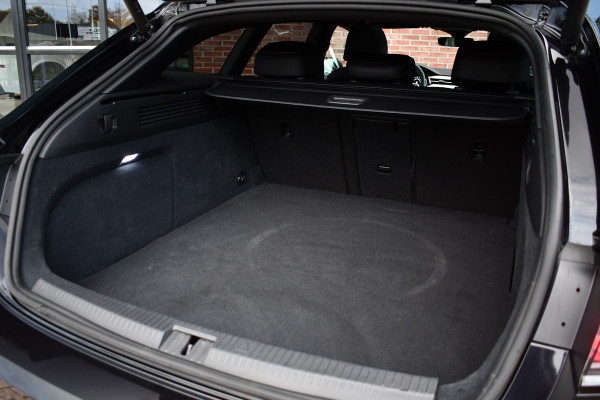 Volkswagen Arteon Shooting Brake 1.4 TSI eHybrid R-Line Pano Trekh ACC Massage DDC Standk 19inch