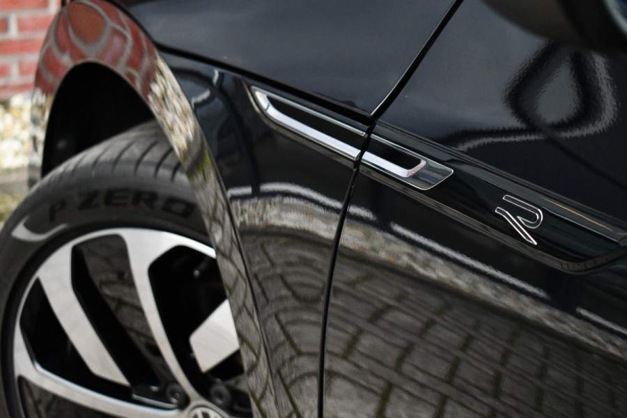 Volkswagen Arteon Shooting Brake 1.4 TSI eHybrid R-Line Pano Trekh ACC Massage DDC Standk 19inch