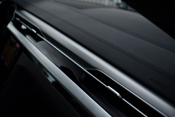 Volkswagen Arteon Shooting Brake 1.4 TSI eHybrid R-Line Pano Trekh ACC Massage DDC Standk 19inch