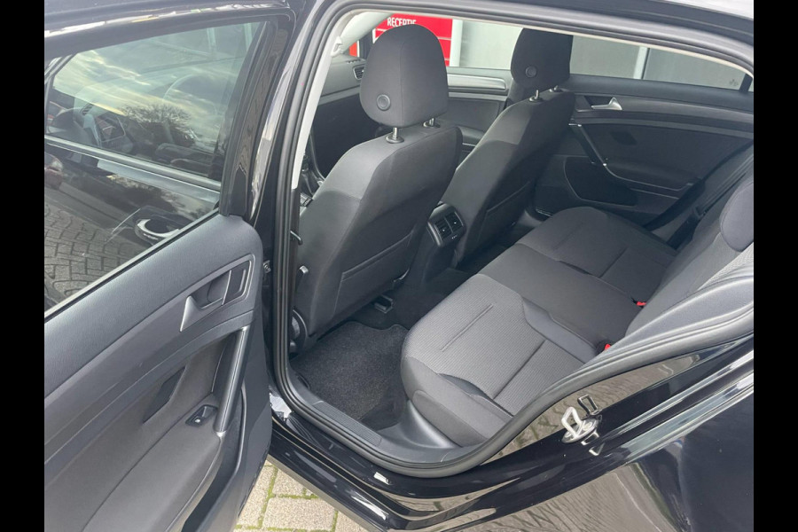 Volkswagen Golf 1.5 TSI Comfortline / CarPlay