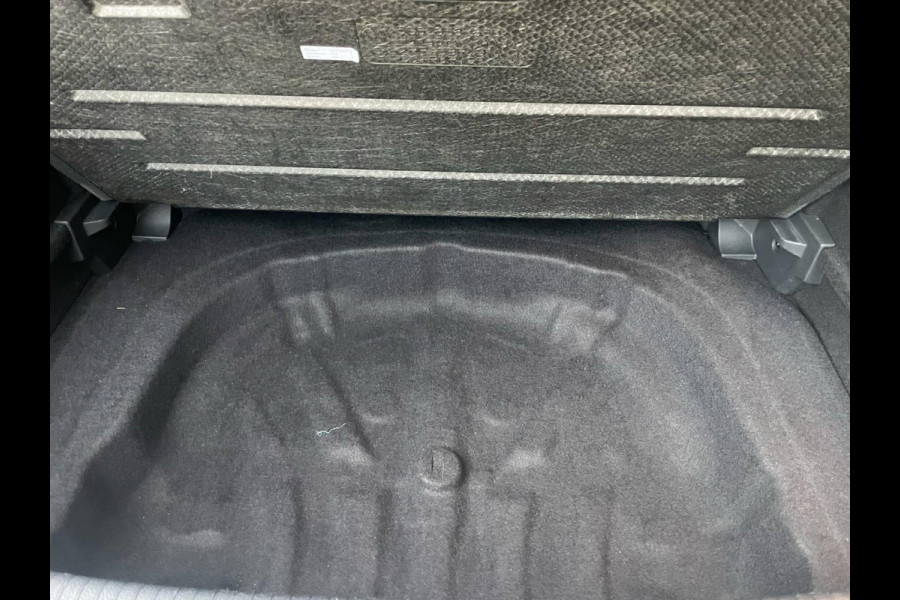 Volkswagen Golf 1.5 TSI Comfortline / CarPlay