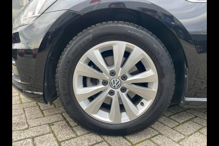 Volkswagen Golf 1.5 TSI Comfortline / CarPlay