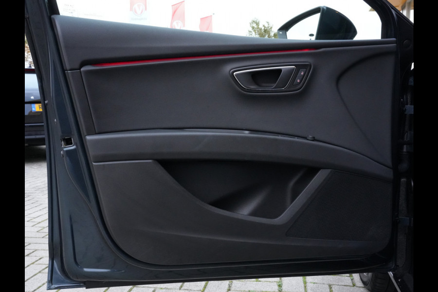 Seat Leon 1.5 TSI FR Business Intense | Navigatie | DAB | Trekhaak | Climate Control