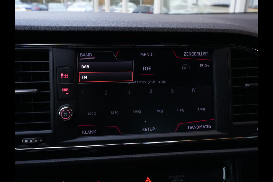 Seat Leon 1.5 TSI FR Business Intense | Navigatie | DAB | Trekhaak | Climate Control