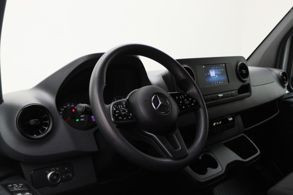 Mercedes-Benz Sprinter 315 CDI L2H2 Automaat 3-Zits, Airco, Cruise, Camera, Apple Carplay, DAB, PDC, 18''