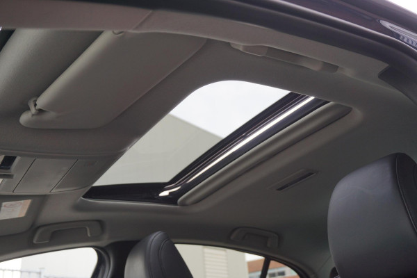 Mazda 3 2.0 e-SkyActiv-X M Hybrid 186PK Exclusive-line Leer/Automaat/Schuifdak.