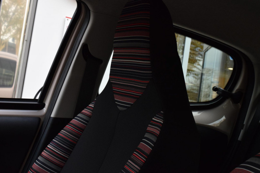 Citroën C1 1.0 VTi Shine|Carplay|Camera|Als nw|Dealero.h.