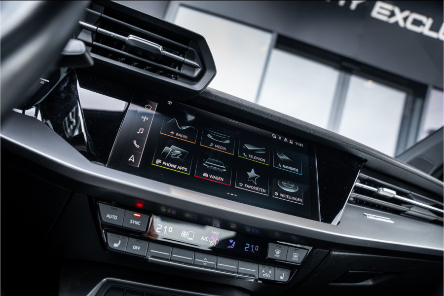 Audi A3 Limousine 35 TFSI edition one - S Line | Panorama | Keyless | Camera