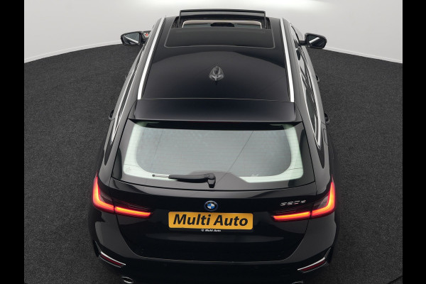 BMW 3 Serie Touring 320e Luxury Line Plug In Hybrid 204pk Dealer O.H PHEV | Panodak | Lederen Sportstoelen Verwarmd | Apple Carplay | Sfeerverlichting | Navi Full Map | DAB |