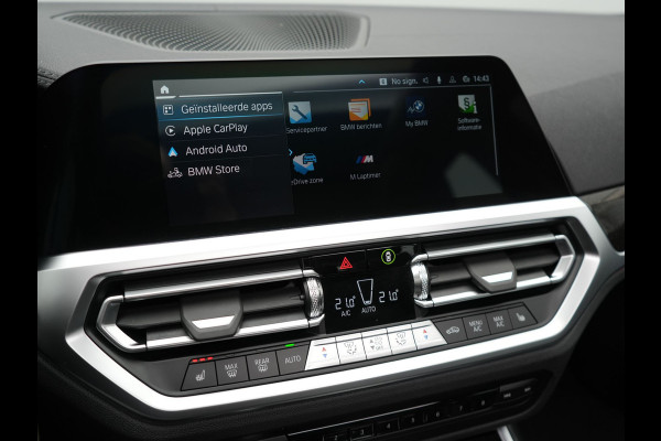 BMW 3 Serie Touring 320e Luxury Line Plug In Hybrid 204pk Dealer O.H PHEV | Panodak | Lederen Sportstoelen Verwarmd | Apple Carplay | Sfeerverlichting | Navi Full Map | DAB |