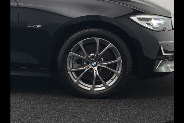 BMW 3 Serie Touring 320e Luxury Line Plug In Hybrid 204pk Dealer O.H PHEV | Panodak | Lederen Sportstoelen Verwarmd | Apple Carplay | Sfeerverlichting | Navi Full Map | DAB |