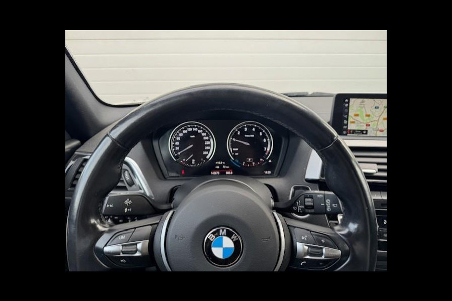 BMW 1-serie 118i High Executive M-Sport - Dealer onderhouden