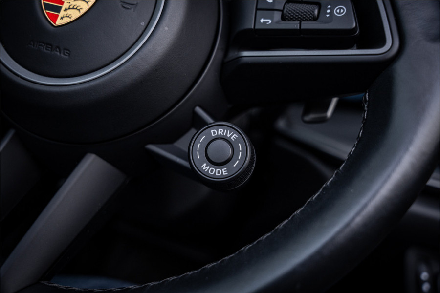 Porsche 911 992 Cabrio 3.0 Carrera 4 S - Sport Chrono l ACC | Bose