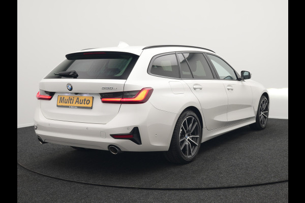 BMW 3 Serie Touring 330e Plug In Hybrid 293pk Dealer O.H PHEV | Trekhaak Af Fabriek | Panodak | Head Up | Adaptive Cruise | Laser LED | Lederen Sportstoelen Memory & Verwarmd | Keyless | Blis | Apple Carplay | Stuur Verwarmd | Navigatie | DAB |