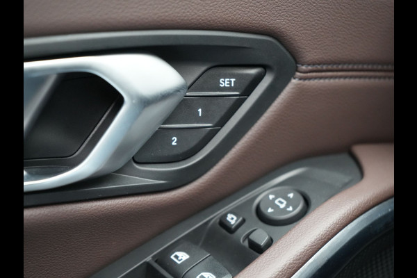 BMW 3 Serie Touring 330e Plug In Hybrid 293pk Dealer O.H PHEV | Trekhaak Af Fabriek | Panodak | Head Up | Adaptive Cruise | Laser LED | Lederen Sportstoelen Memory & Verwarmd | Keyless | Blis | Apple Carplay | Stuur Verwarmd | Navigatie | DAB |