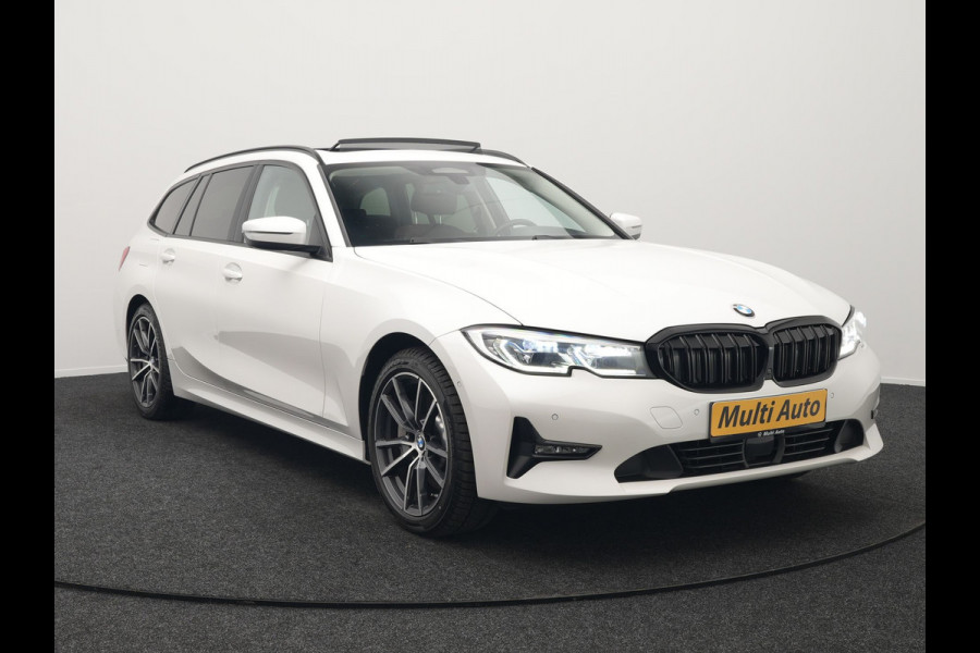 BMW 3 Serie Touring 330e Plug In Hybrid 293pk Dealer O.H PHEV | Trekhaak Af Fabriek | Panodak | Head Up | Adaptive Cruise | Laser LED | Lederen Sportstoelen Memory & Verwarmd | Keyless | Blis | Apple Carplay | Stuur Verwarmd | Navigatie | DAB |