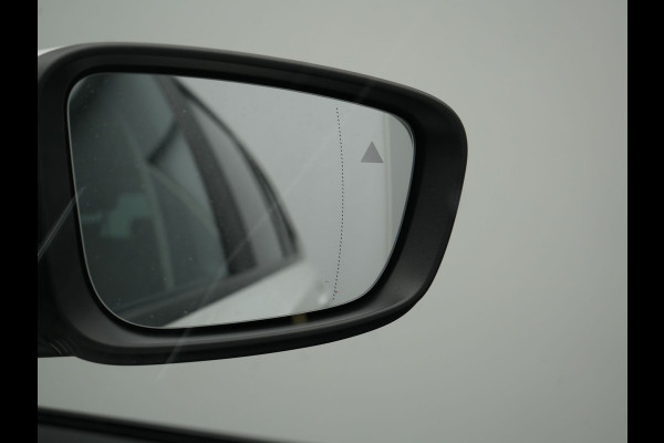 BMW 3 Serie Touring 330e Plug In Hybrid 293pk Dealer O.H PHEV | Trekhaak Af Fabriek | Panodak | Head Up | Adaptive Cruise | Laser LED | Lederen Sportstoelen Memory & Verwarmd | Keyless | Blis | Apple Carplay | Stuur Verwarmd | Navigatie | DAB |