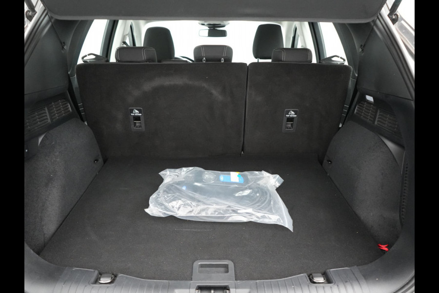 Ford Kuga 2.5 Titanium Plug In Hybrid 225pk Dealer O.H PHEV | Cruise Control | Stoel & Stuurwiel Verwarming | Lane Assist | Camera | Apple Carplay | Navigatie | Keyless | Virtual | DAB |