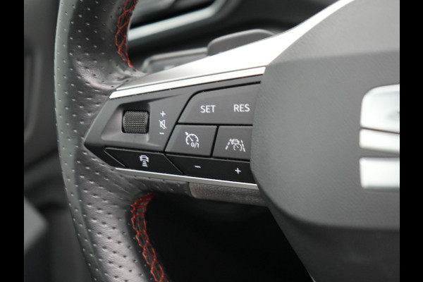 Seat Tarraco 1.4 TSI e-Hybrid FR Plug In Hybrid 245pk Dealer O.H PHEV | Panodak | Adaptive Cruise | 360 Camera | Lederen Sportstoelen Memory & Verwarmd | Apple Carplay | Keyless | Stuur & Achterbank Verwarmd | Blis | Navigatie | Virtual | DAB |