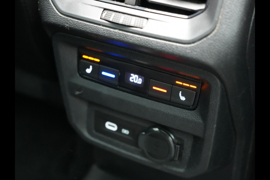 Seat Tarraco 1.4 TSI e-Hybrid FR Plug In Hybrid 245pk Dealer O.H PHEV | Panodak | Adaptive Cruise | 360 Camera | Lederen Sportstoelen Memory & Verwarmd | Apple Carplay | Keyless | Stuur & Achterbank Verwarmd | Blis | Navigatie | Virtual | DAB |