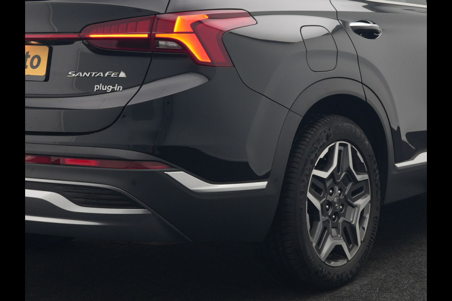 Hyundai Santa Fe 1.6 T-GDI Premium Plug In Hybrid 266pk Dealer O.H PHEV | Adaptive Cruise | Head Up | 360 Camera | Lederen Sportstoelen Memory & Ventilatie | Apple Carplay | Verwarmde Stoelen & Stuur | Sfeerverlichting | Keyless | Navigatie | Blis | DAB |