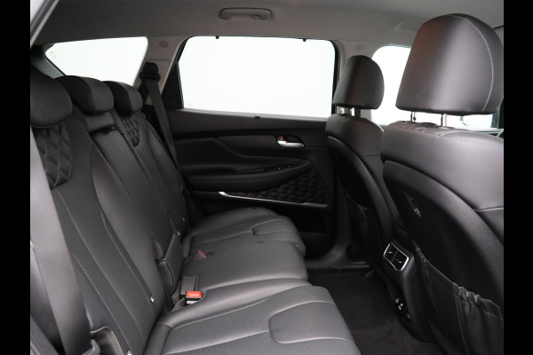 Hyundai Santa Fe 1.6 T-GDI Premium Plug In Hybrid 266pk Dealer O.H PHEV | Adaptive Cruise | Head Up | 360 Camera | Lederen Sportstoelen Memory & Ventilatie | Apple Carplay | Verwarmde Stoelen & Stuur | Sfeerverlichting | Keyless | Navigatie | Blis | DAB |