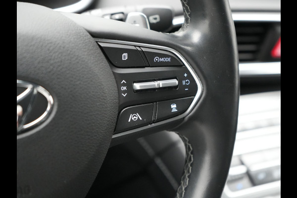 Hyundai Santa Fe 1.6 T-GDI Premium Plug In Hybrid 266pk Dealer O.H PHEV | Adaptive Cruise | Head Up | 360 Camera | Lederen Sportstoelen Memory & Ventilatie | Apple Carplay | Verwarmde Stoelen & Stuur | Sfeerverlichting | Keyless | Navigatie | Blis | DAB |