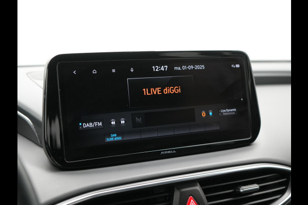 Hyundai Santa Fe 1.6 T-GDI Premium Plug In Hybrid 266pk Dealer O.H PHEV | Adaptive Cruise | Head Up | 360 Camera | Lederen Sportstoelen Memory & Ventilatie | Apple Carplay | Verwarmde Stoelen & Stuur | Sfeerverlichting | Keyless | Navigatie | Blis | DAB |