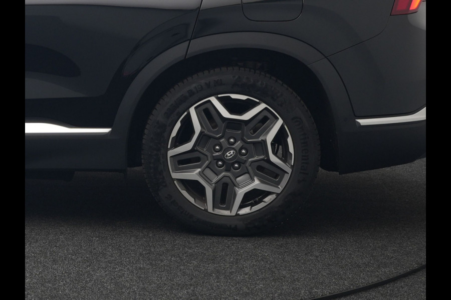 Hyundai Santa Fe 1.6 T-GDI Premium Plug In Hybrid 266pk Dealer O.H PHEV | Adaptive Cruise | Head Up | 360 Camera | Lederen Sportstoelen Memory & Ventilatie | Apple Carplay | Verwarmde Stoelen & Stuur | Sfeerverlichting | Keyless | Navigatie | Blis | DAB |