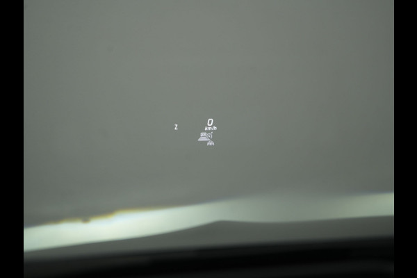 Mercedes-Benz GLA 250 e AMG Line Plug in Hybrid 218pk Dealer O.H | PHEV | Trekhaak af Fabriek | Panodak | Head Up| Adaptive Cruise | Apple Carplay | 360 camera | Sfeerverlichting | Lederen Sportstoelen Verwarmd | Widescreen Display | Navigatie | DAB |