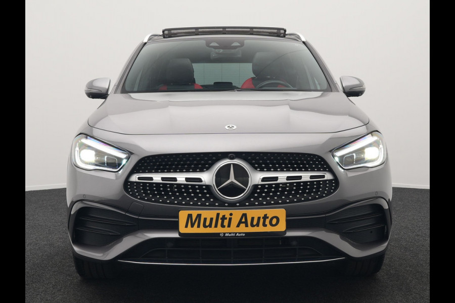Mercedes-Benz GLA 250 e AMG Line Plug in Hybrid 218pk Dealer O.H | PHEV | Trekhaak af Fabriek | Panodak | Head Up| Adaptive Cruise | Apple Carplay | 360 camera | Sfeerverlichting | Lederen Sportstoelen Verwarmd | Widescreen Display | Navigatie | DAB |