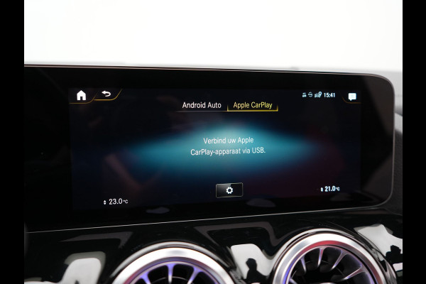 Mercedes-Benz GLA 250 e AMG Line Plug in Hybrid 218pk Dealer O.H | PHEV | Trekhaak af Fabriek | Panodak | Head Up| Adaptive Cruise | Apple Carplay | 360 camera | Sfeerverlichting | Lederen Sportstoelen Verwarmd | Widescreen Display | Navigatie | DAB |