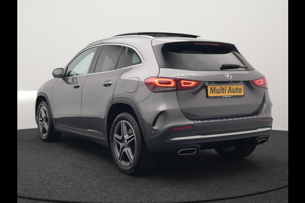 Mercedes-Benz GLA 250 e AMG Line Plug in Hybrid 218pk Dealer O.H | PHEV | Trekhaak af Fabriek | Panodak | Head Up| Adaptive Cruise | Apple Carplay | 360 camera | Sfeerverlichting | Lederen Sportstoelen Verwarmd | Widescreen Display | Navigatie | DAB |