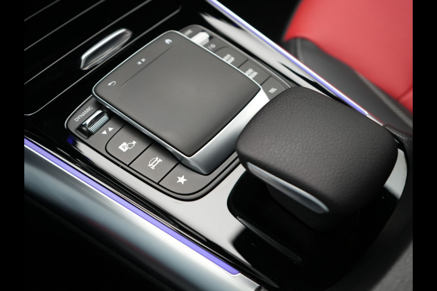 Mercedes-Benz GLA 250 e AMG Line Plug in Hybrid 218pk Dealer O.H | PHEV | Trekhaak af Fabriek | Panodak | Head Up| Adaptive Cruise | Apple Carplay | 360 camera | Sfeerverlichting | Lederen Sportstoelen Verwarmd | Widescreen Display | Navigatie | DAB |