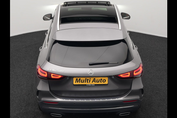 Mercedes-Benz GLA 250 e AMG Line Plug in Hybrid 218pk Dealer O.H | PHEV | Trekhaak af Fabriek | Panodak | Head Up| Adaptive Cruise | Apple Carplay | 360 camera | Sfeerverlichting | Lederen Sportstoelen Verwarmd | Widescreen Display | Navigatie | DAB |