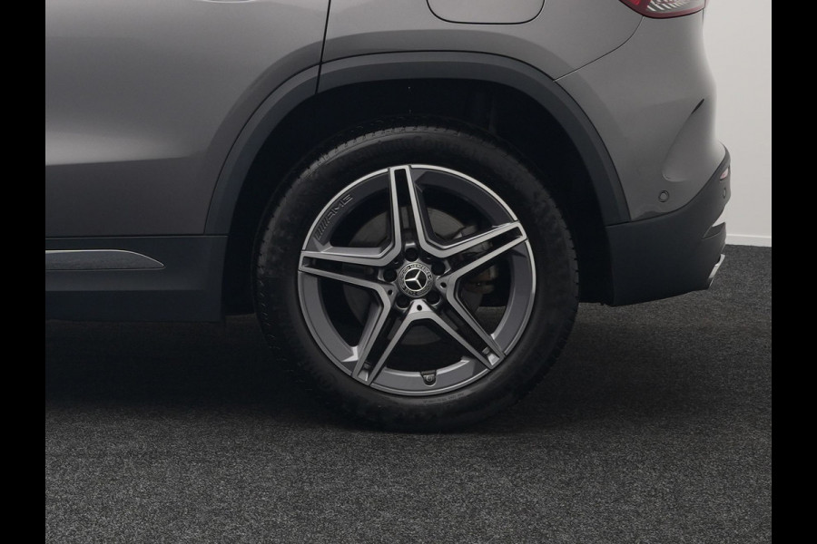 Mercedes-Benz GLA 250 e AMG Line Plug in Hybrid 218pk Dealer O.H | PHEV | Trekhaak af Fabriek | Panodak | Head Up| Adaptive Cruise | Apple Carplay | 360 camera | Sfeerverlichting | Lederen Sportstoelen Verwarmd | Widescreen Display | Navigatie | DAB |