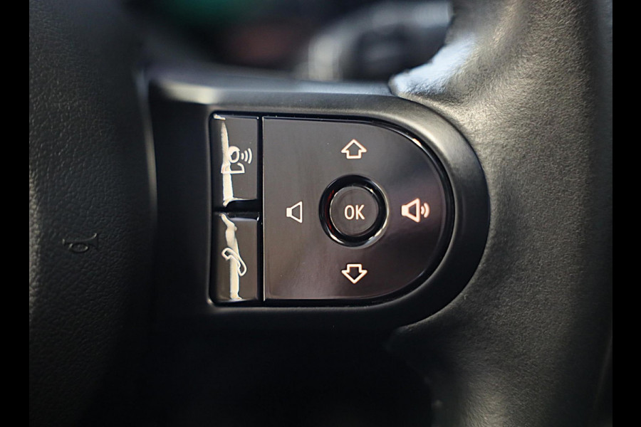 MINI Mini 1.5 Cooper Camden / 5 Deurs / Head Up / Camera / Leder / Open Panoramadak / Led / Pdc / 17 Inch